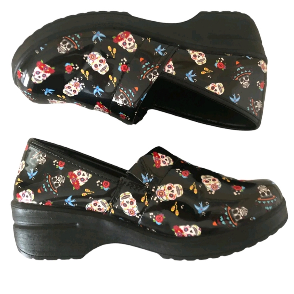 Sugar Skull Easy Street Laurie  Working Clogs